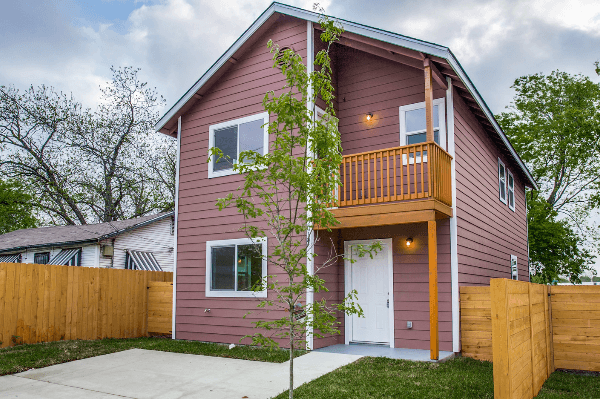 2018 Buffalo St Outside